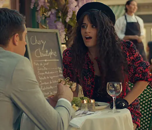 Con una historia muy loca y divertida, Camila Cabello estrena el video de Liar.
